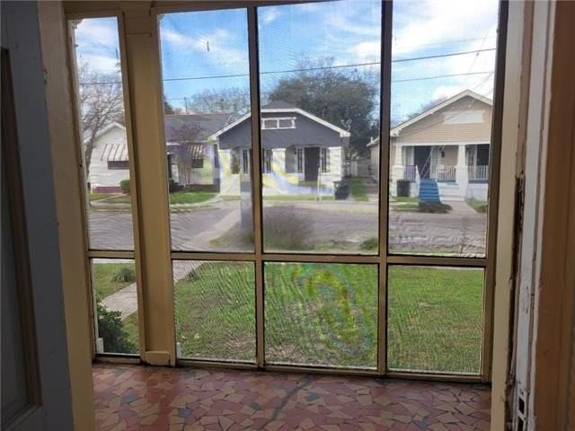 3125 Frenchmen St - Photo 7 of 25