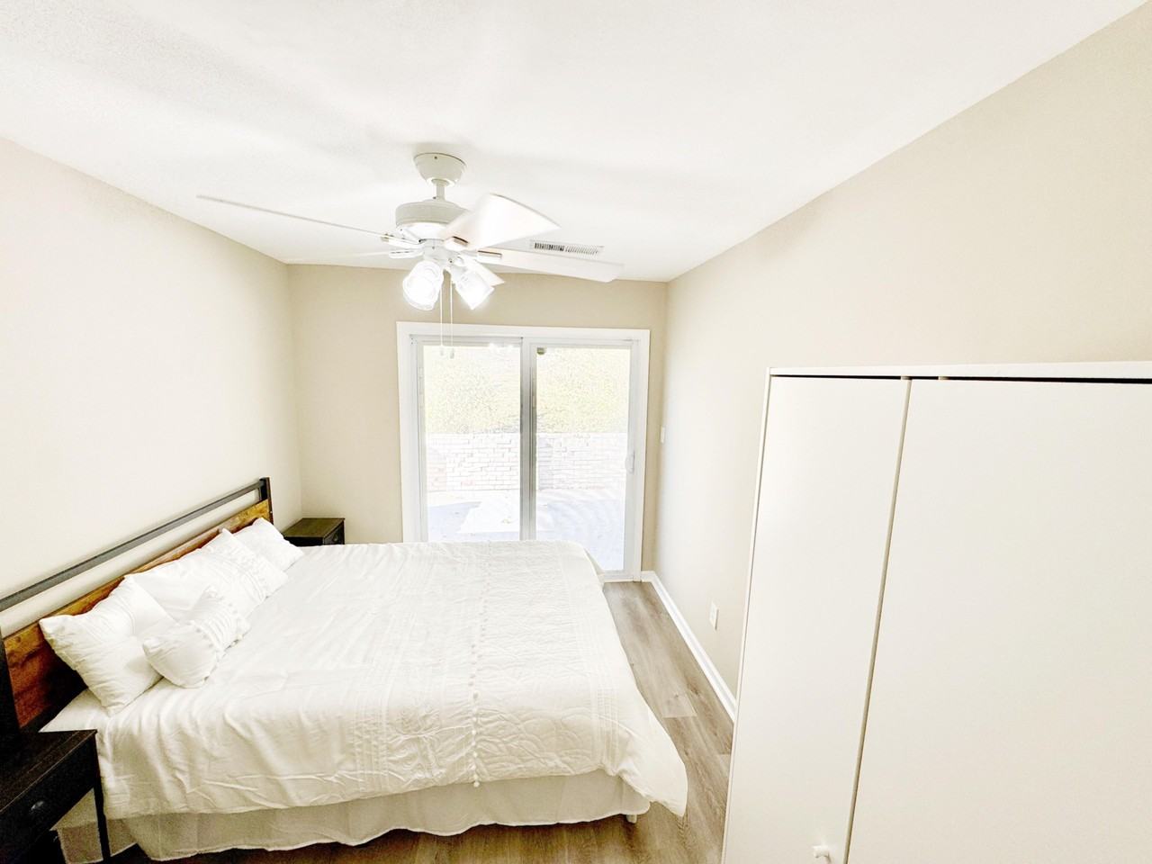 Browns Mill Rd Se - Photo 6 of 10