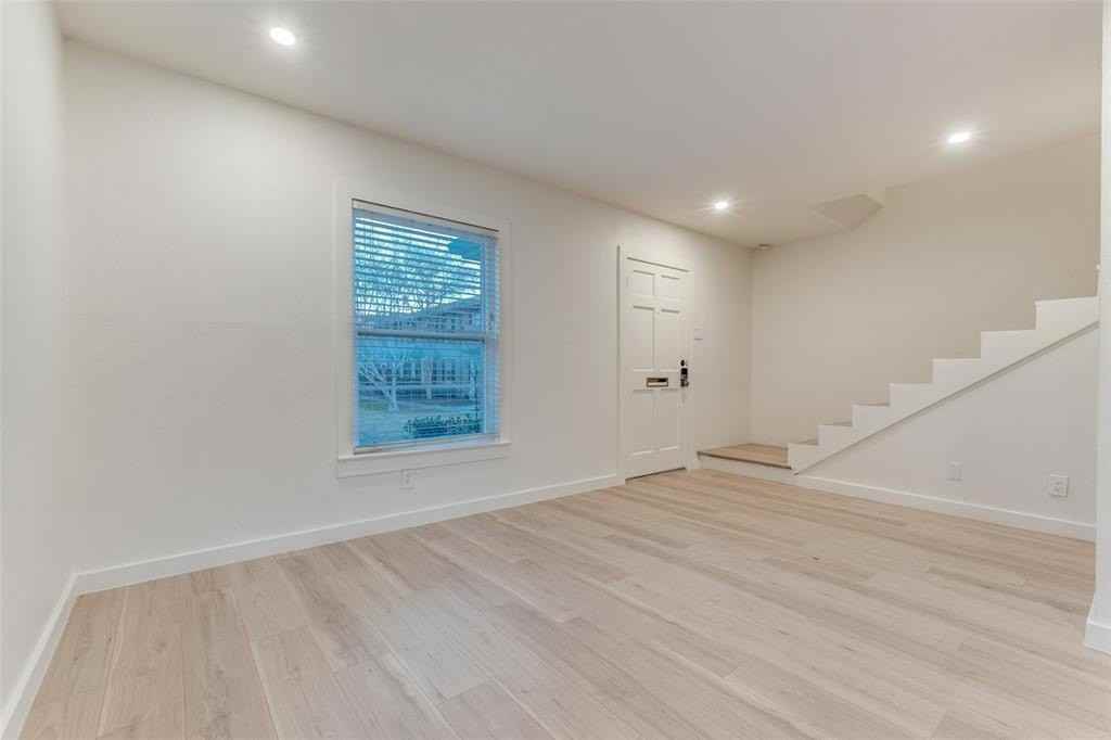 6367 Oriole Dr #6367 - Photo 3 of 25