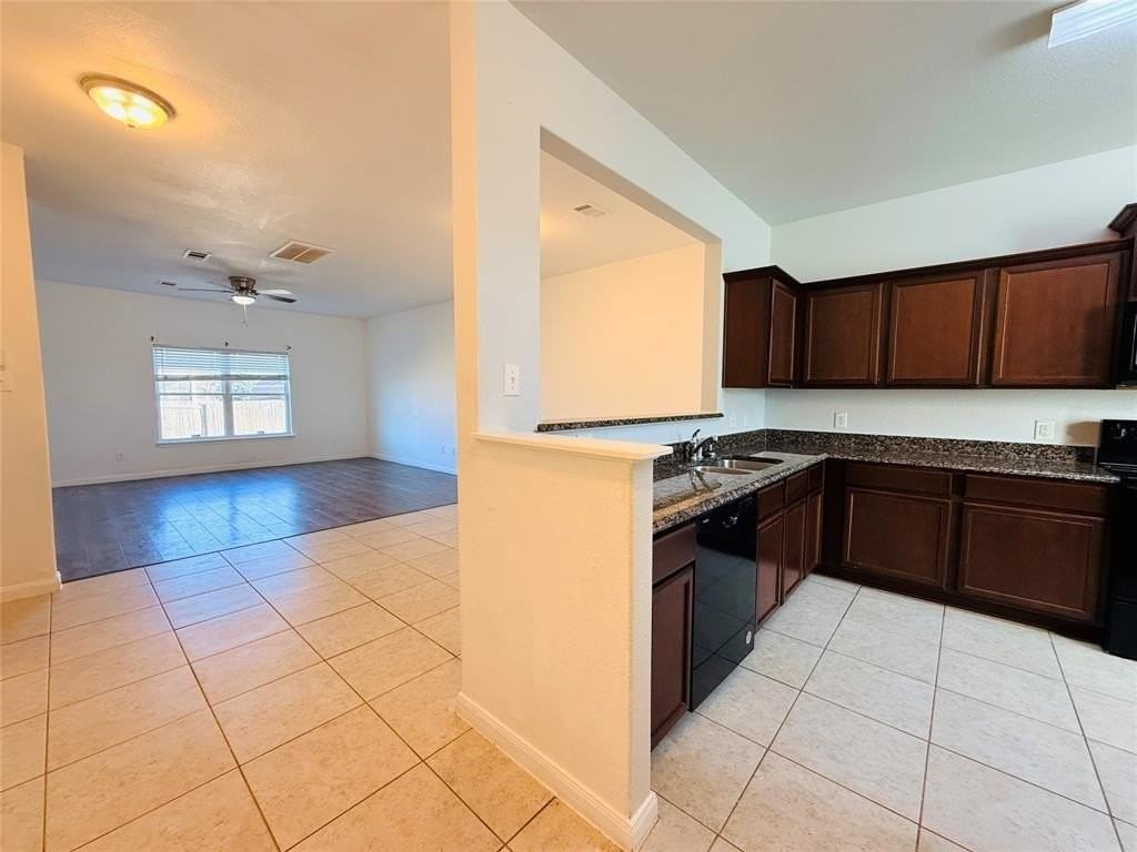 223 Magnolia Dr - Photo 4 of 29