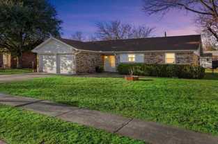 305 Hudson Ave - Photo 1 of 1