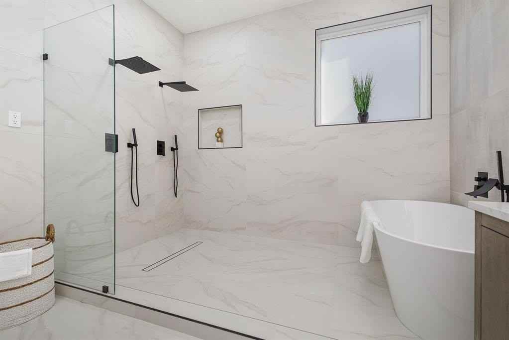 7620 Worthing St - Photo 6 of 37