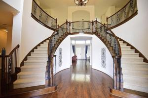 featured image of 7304 Meadow Glen Dr