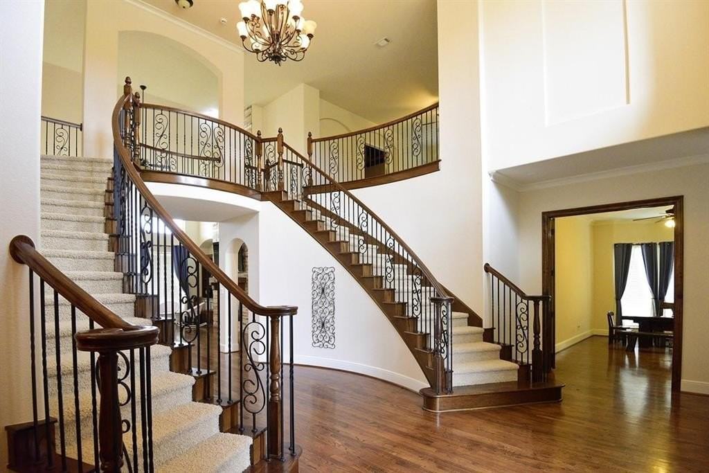 7304 Meadow Glen Dr - Photo 6 of 38