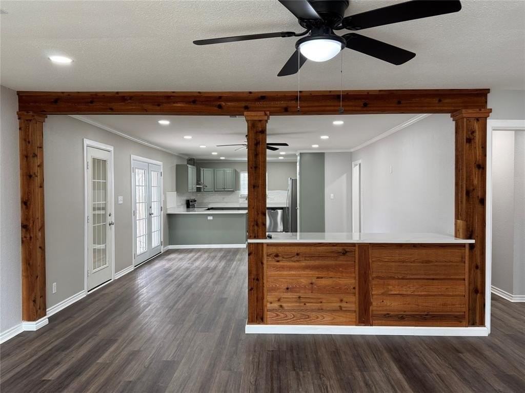 2500 Rolling Hills Dr - Photo 2 of 16