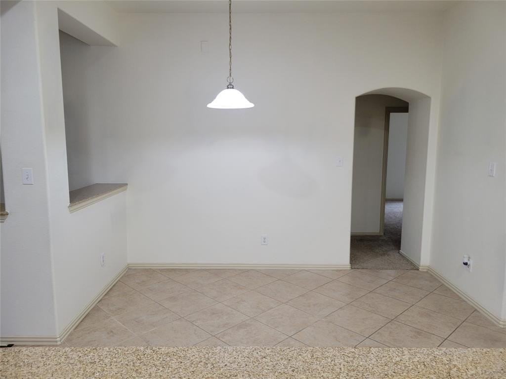 508 Hummingbird Dr - Photo 5 of 14