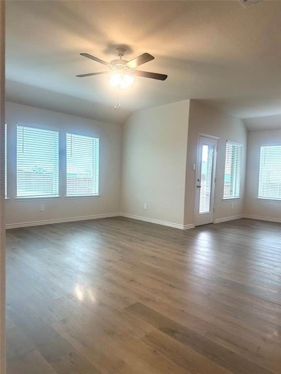 655 Divine Gardens Dr - Photo 5 of 20