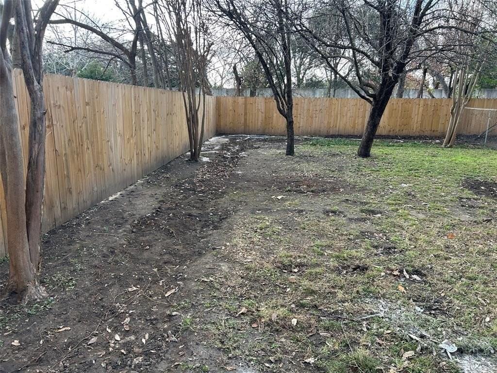 6550 Trammel Dr - Photo 3 of 30