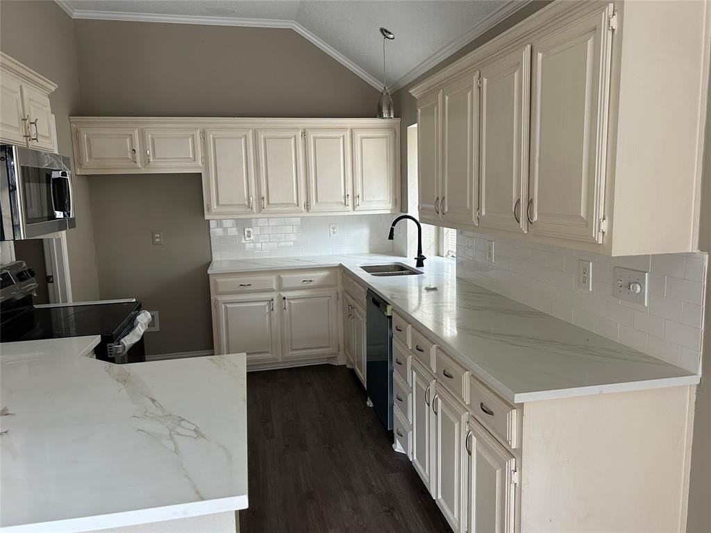 6550 Trammel Dr - Photo 6 of 30