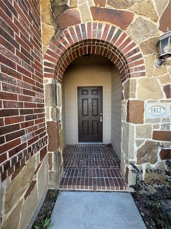 1812 Shoebill Dr - Photo 2 of 17