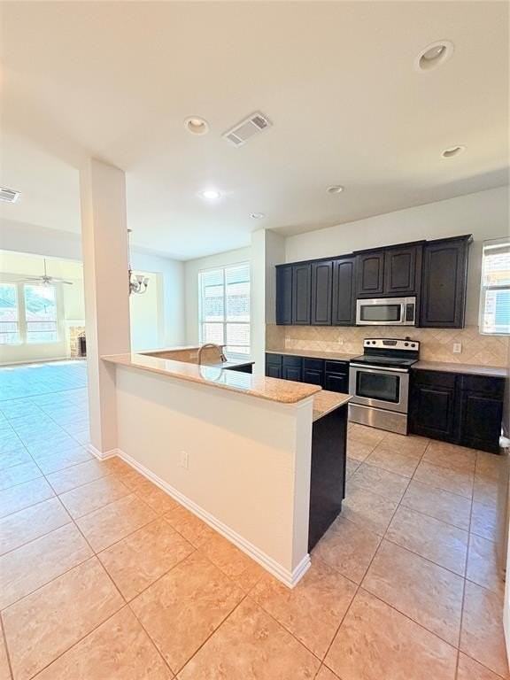 1812 Shoebill Dr - Photo 5 of 17