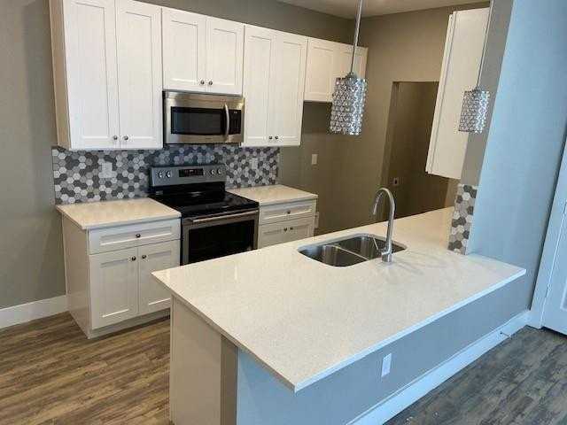 8008 Doreen Ave - Photo 6 of 30