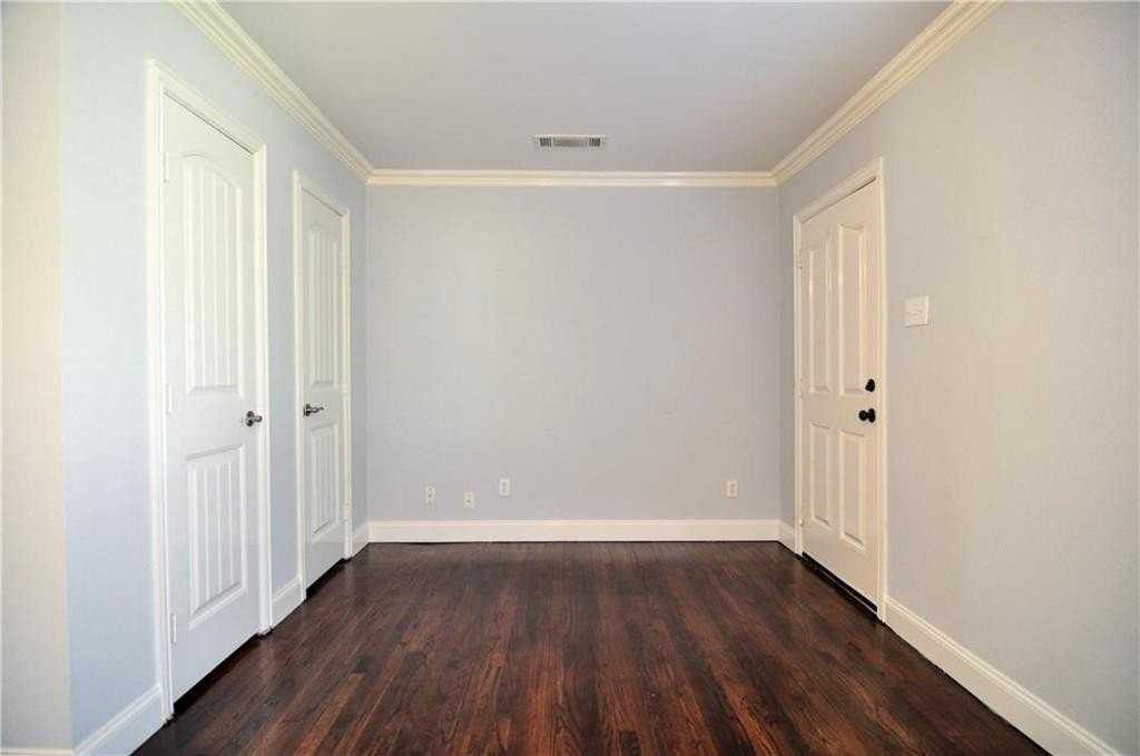 3918 Hawick Ln - Photo 6 of 15