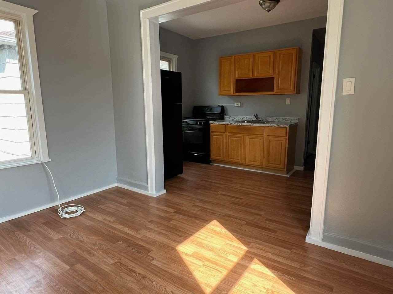 27 Alton Pl #2 - Photo 4 of 44