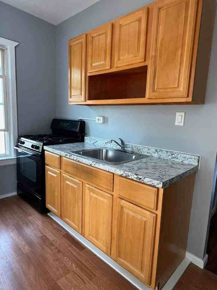 27 Alton Pl #2 - Photo 6 of 44