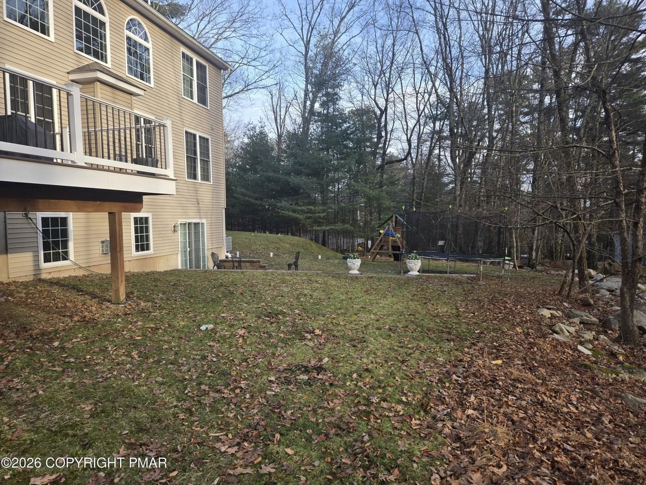 110 Crocus Ln - Photo 3 of 35