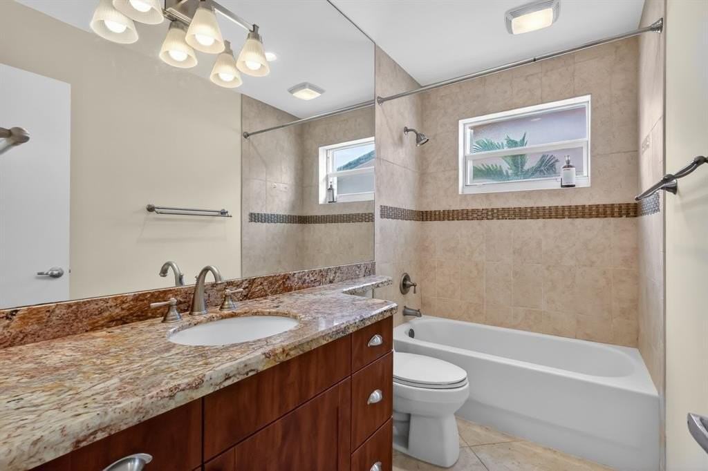 2125 Ne 56th Ct - Photo 7 of 17