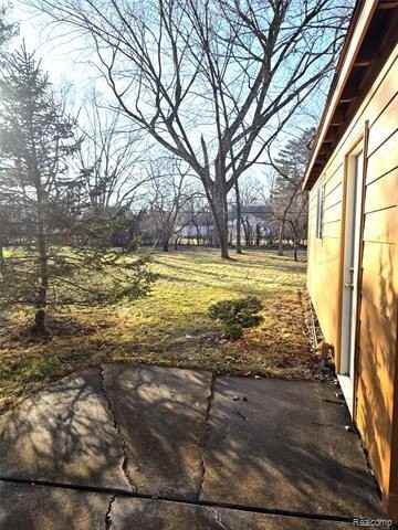 15565 Inkster Rd - Photo 5 of 15