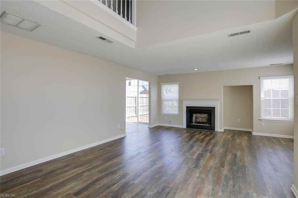 708 Fallcreek Run - Photo 3 of 16