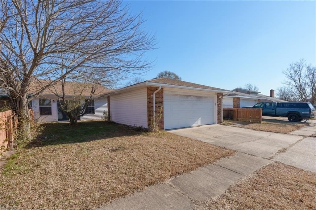 1016 Riverbend Rd - Photo 5 of 48