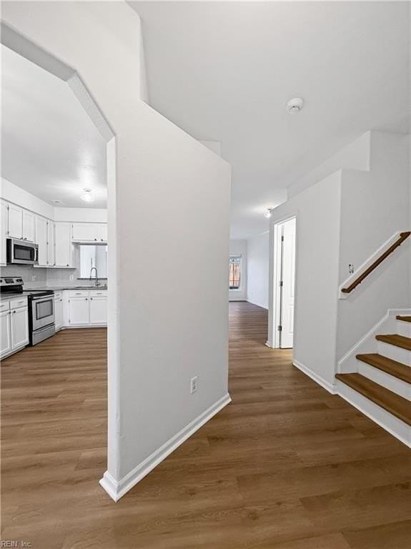 2656 Bracston Rd - Photo 4 of 26