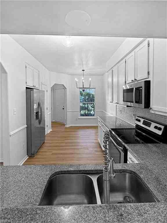 2656 Bracston Rd - Photo 7 of 26