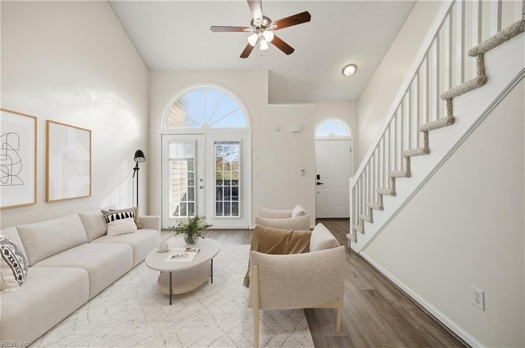 1001 Saint Andrews Way #B - Photo 3 of 7