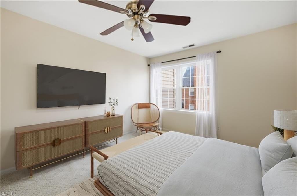 1001 Saint Andrews Way #B - Photo 5 of 7