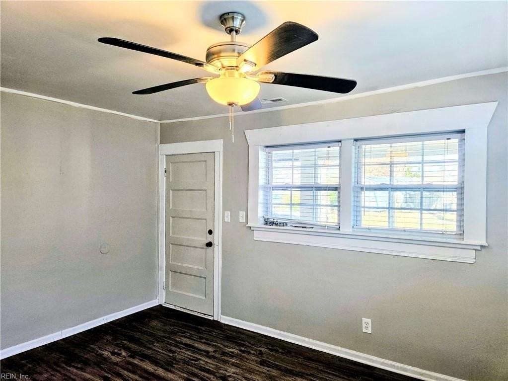 3319 Clark Cir - Photo 3 of 16