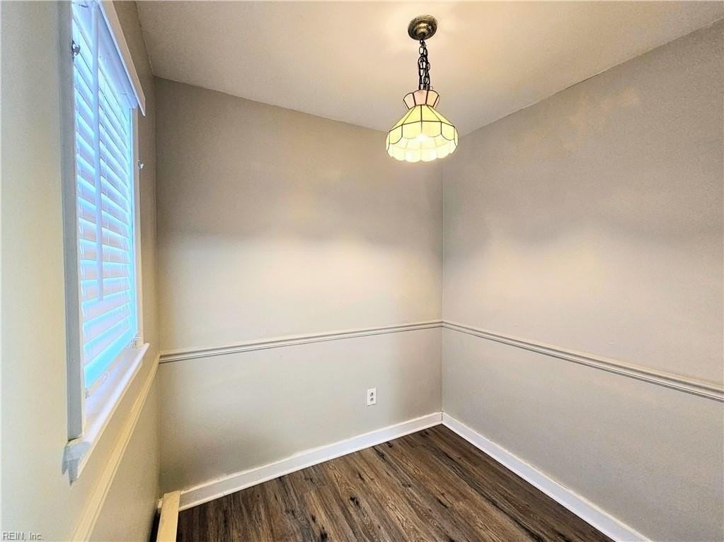 3319 Clark Cir - Photo 7 of 16