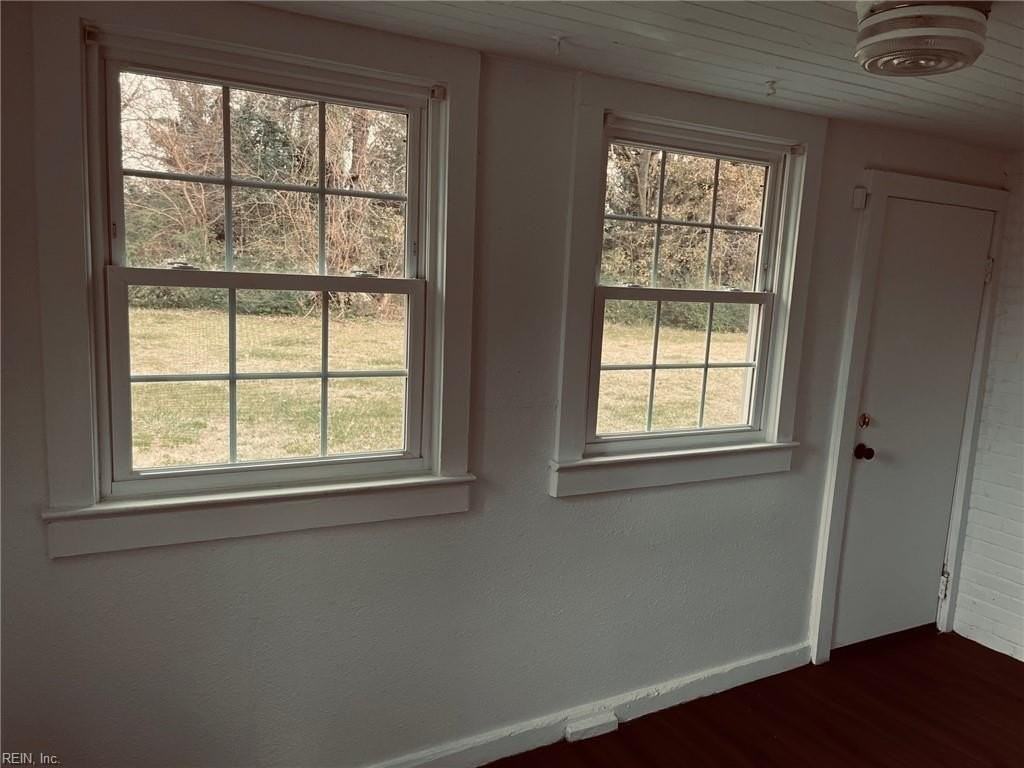 32 Langston Blvd - Photo 7 of 14