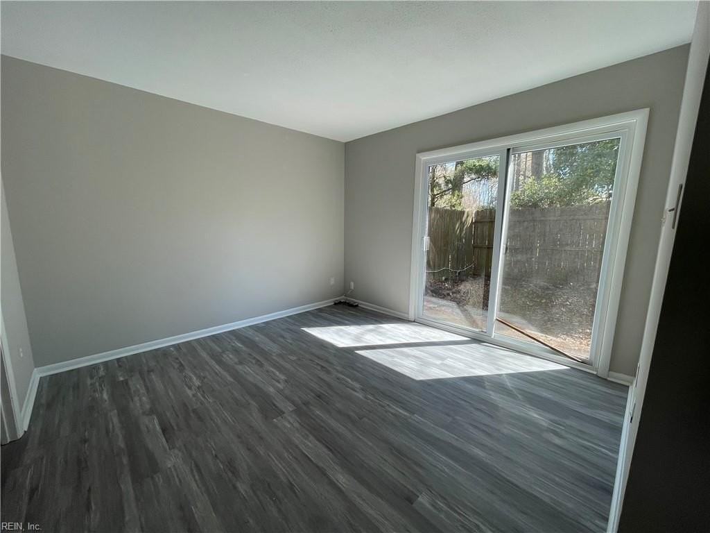 6467 Duquesne Pl - Photo 6 of 24