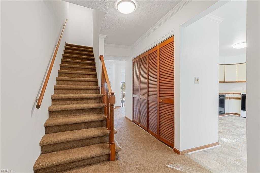 1370 E Ocean View Ave #A - Photo 4 of 34