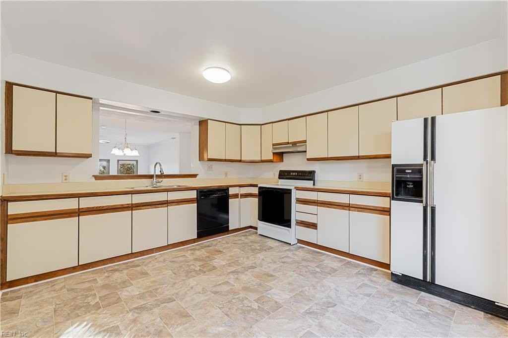 1370 E Ocean View Ave #A - Photo 5 of 34