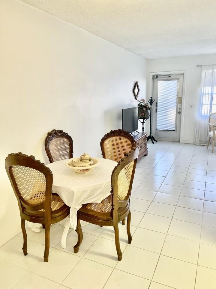 34 Kent C #34 - Photo 4 of 11