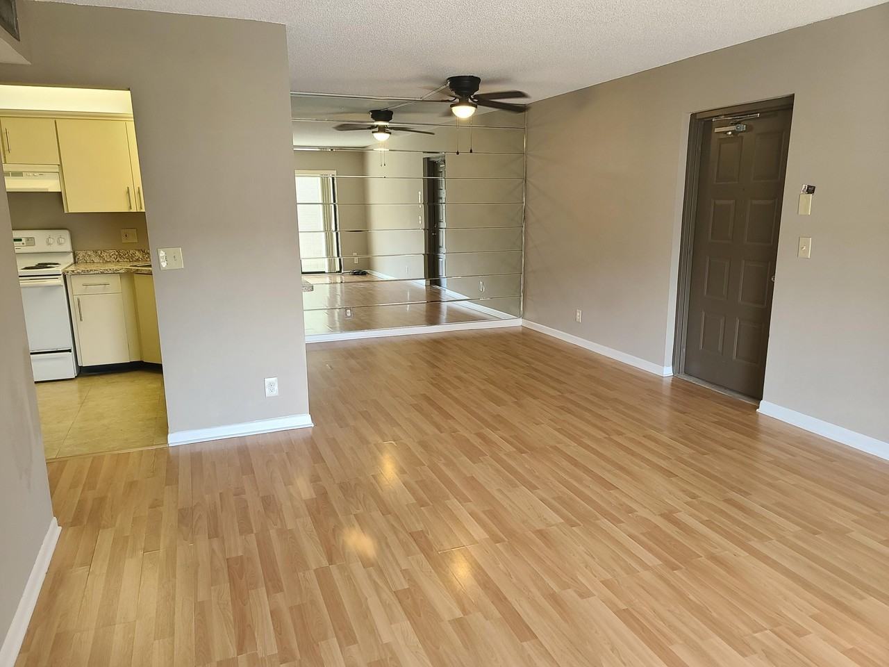 1011 Green Pine Blvd #G2 - Photo 4 of 13