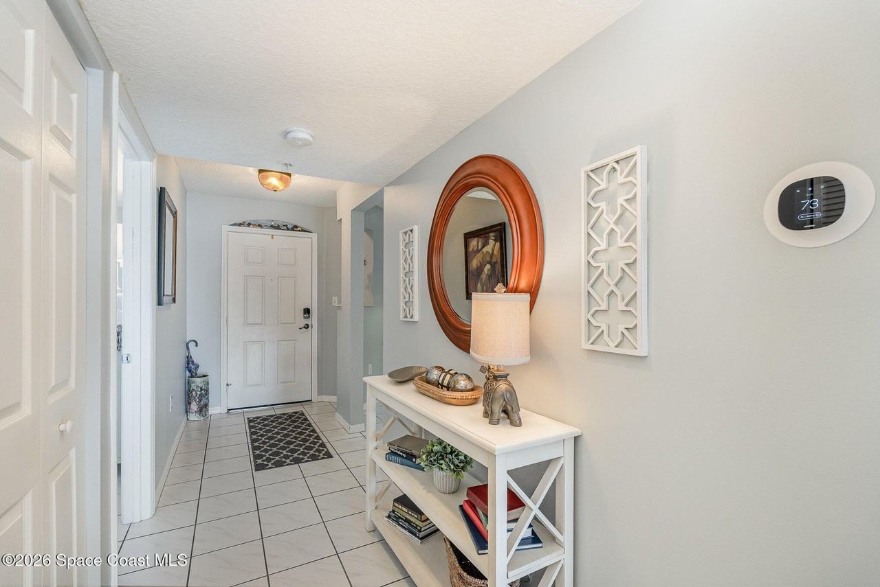 601 Shorewood Dr Unit G405 #G405 - Photo 3 of 37