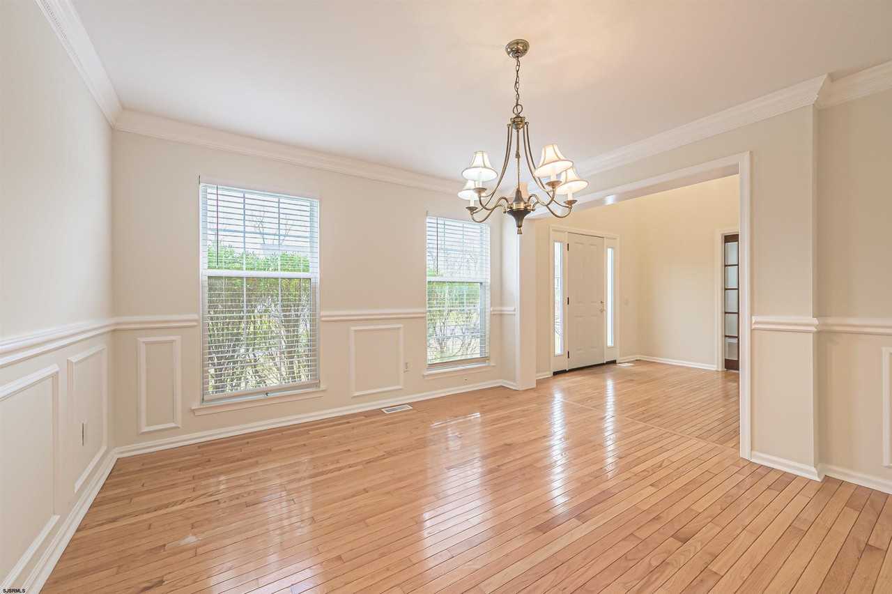 305 Joann Dr - Photo 5 of 16