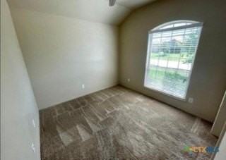 1206 Roanoke Dr - Photo 5 of 10