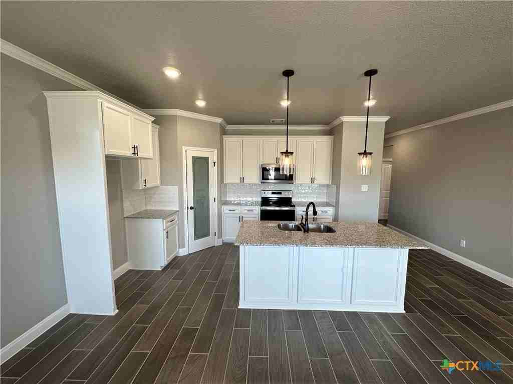 1423 Curlew Ln - Photo 3 of 16