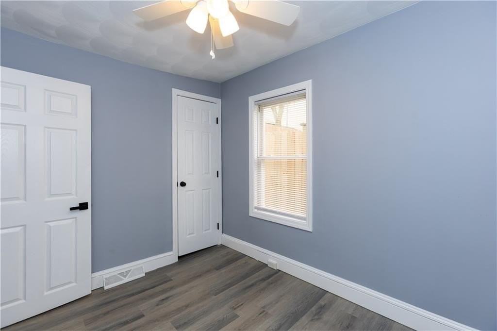 139 Stanton Ave - Photo 3 of 15