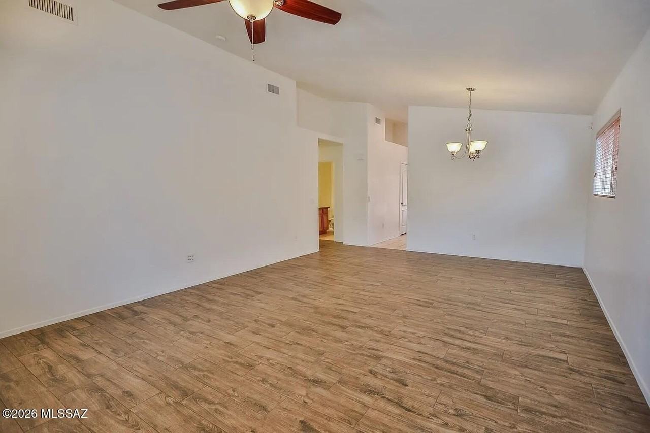 3993 E Shadow Branch Dr - Photo 3 of 8