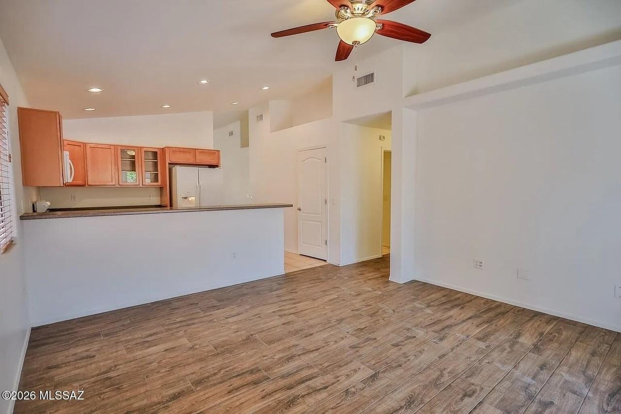 3993 E Shadow Branch Dr - Photo 5 of 8