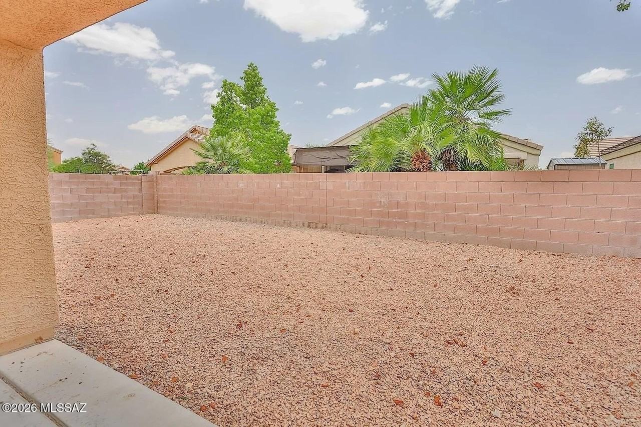 3993 E Shadow Branch Dr - Photo 6 of 8