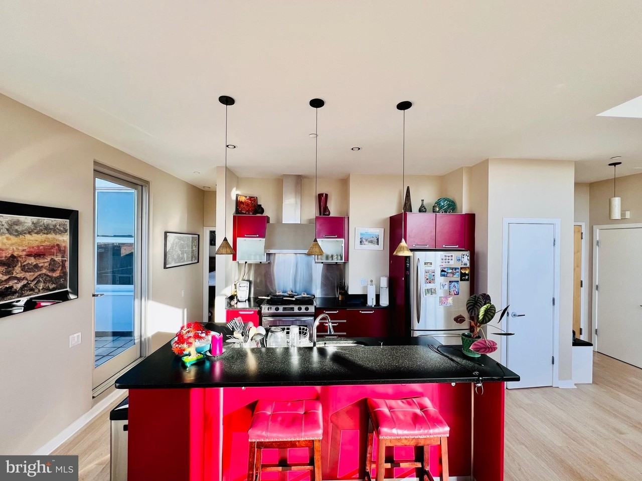 2410 17th St Nw Apt 300 #300 - Photo 5 of 22