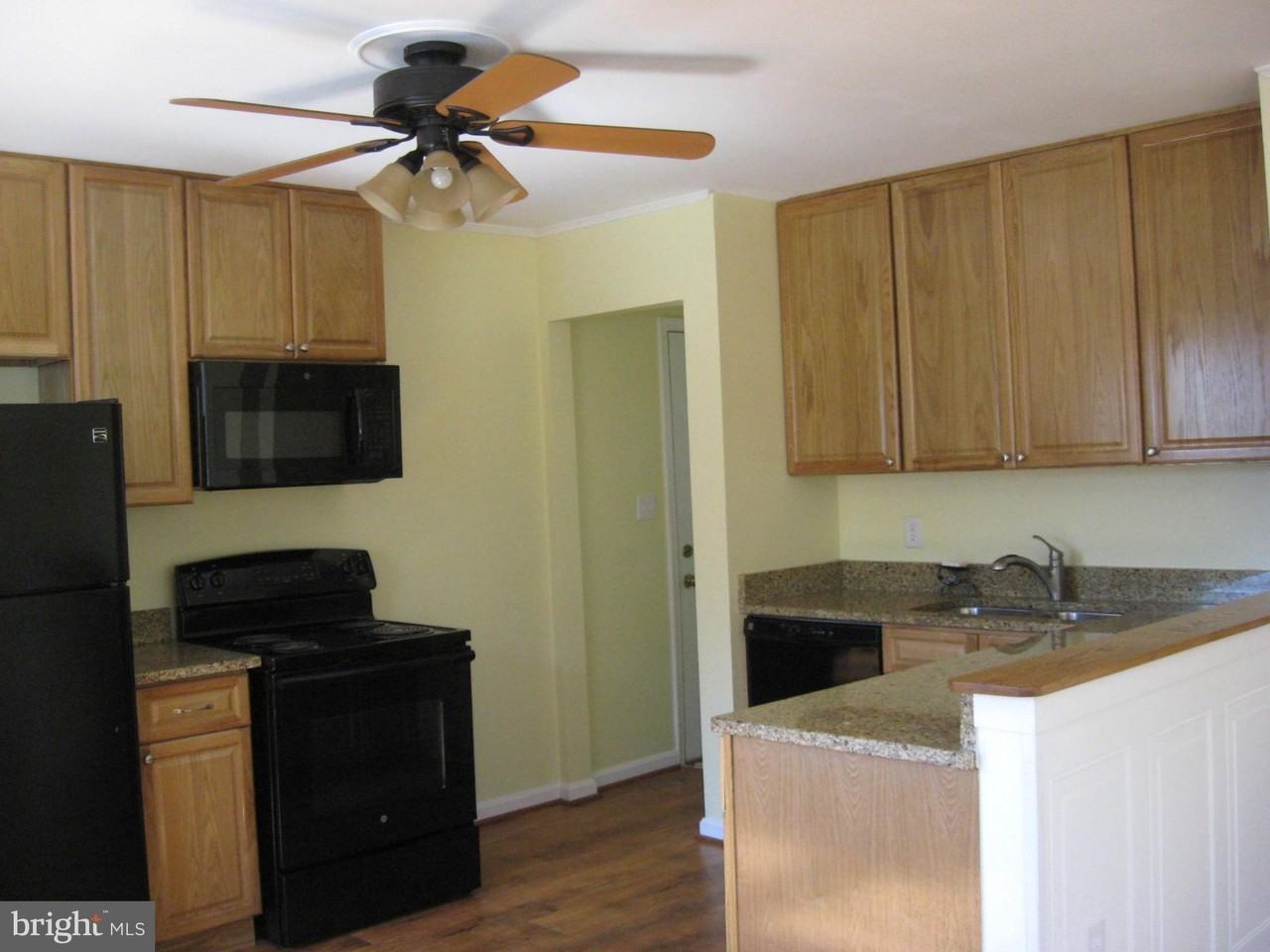 1594 N Harbor Dr - Photo 6 of 31