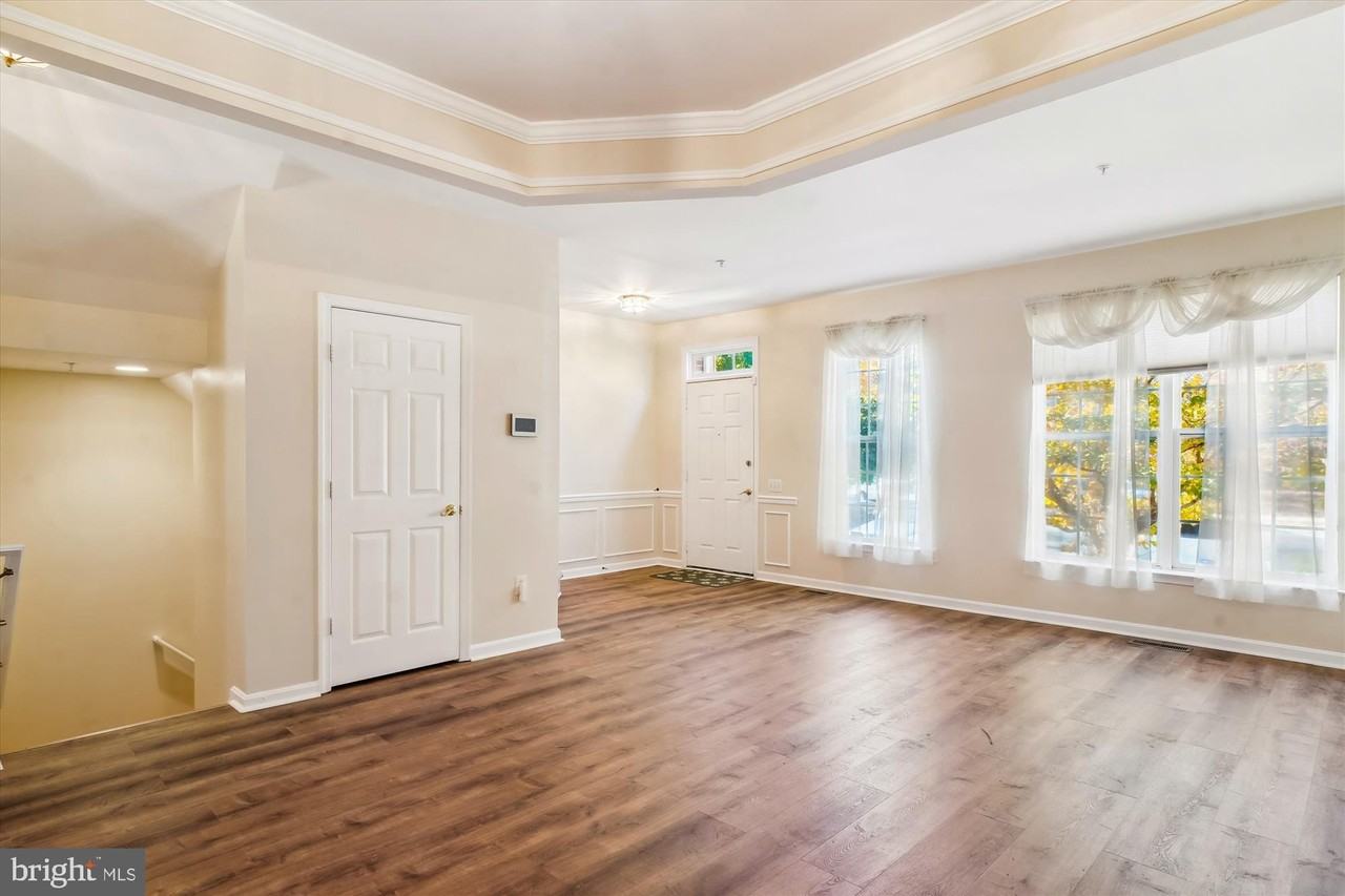 13243 Autumn Mist Cir - Photo 4 of 45