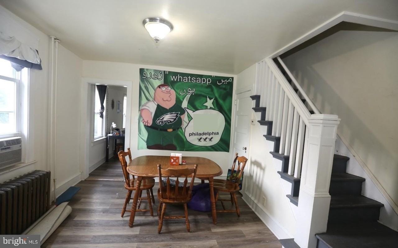 114 Ellis St - Photo 5 of 11