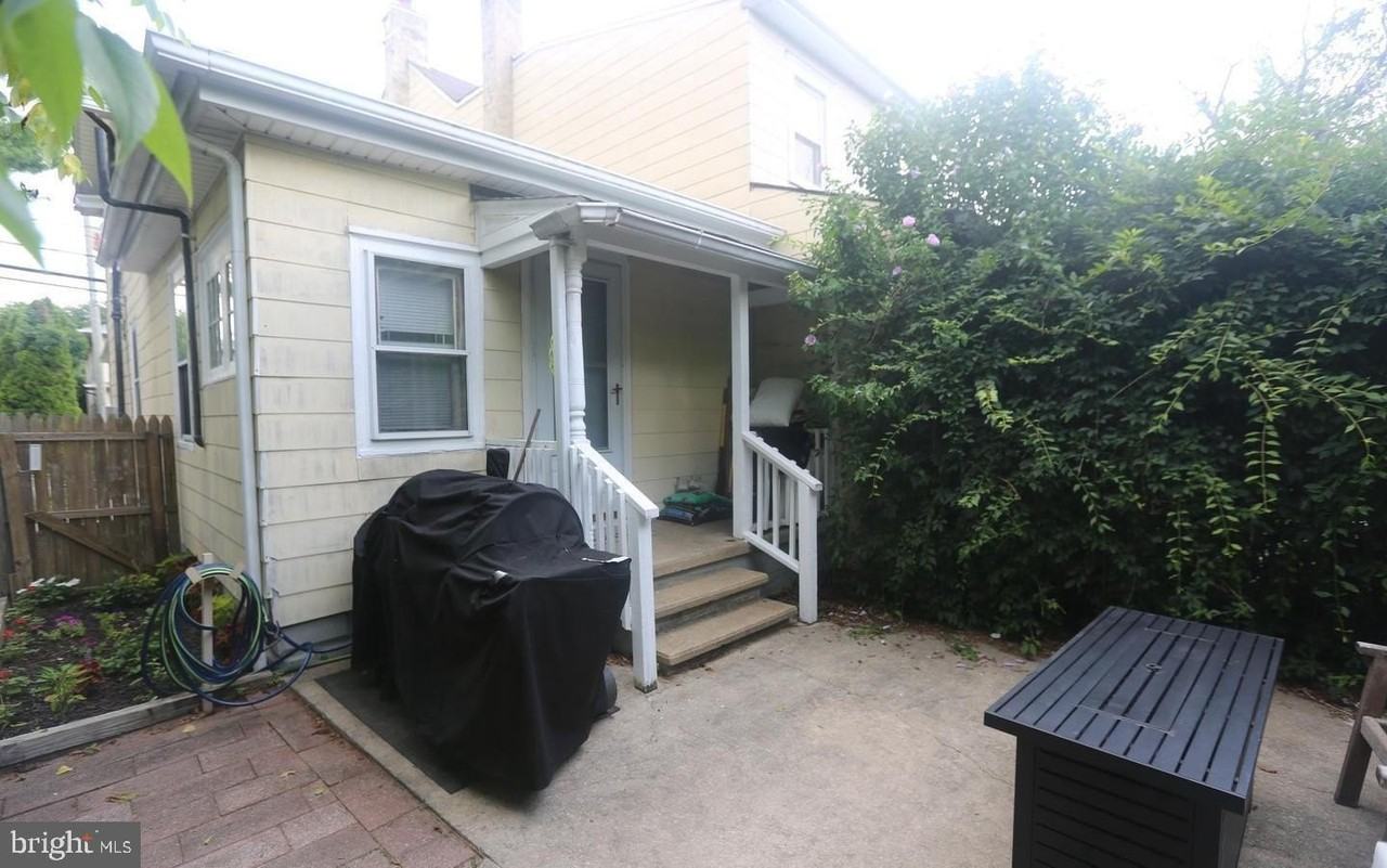 116 Ellis St - Photo 4 of 10