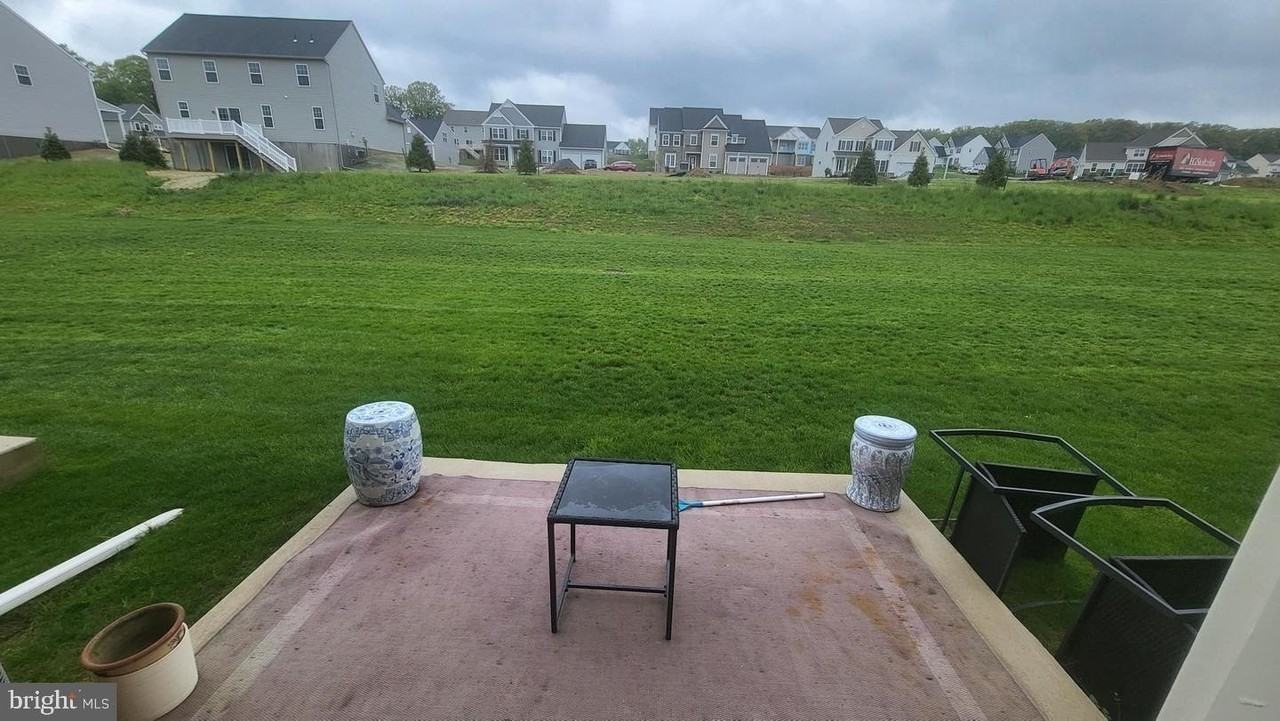 553 Brook Shire Ct - Photo 2 of 17